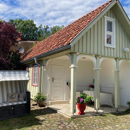 Kleines Haus Am Hafen - Ruhig Und Gruen Am Ortsrand Villa Prerow Luaran gambar